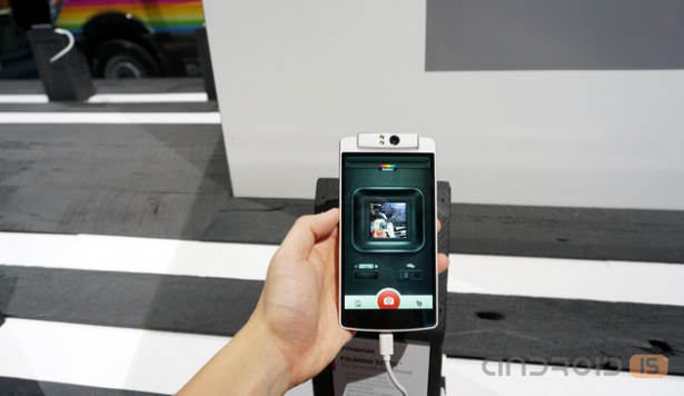 Polaroid привезла на CES три новых смартфона
